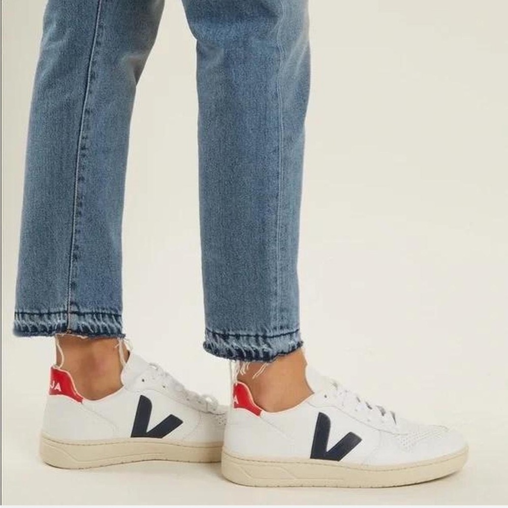 Veja V-10 Leather Sneakers in the Extra White Nautico Pekin